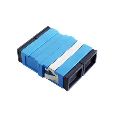 Χωρίς αυτιά Αδιάβροχο Quad SC Fiber Optic Adapter με APC UPC PC PBT υλικό 1 θύρα/2 θύρες